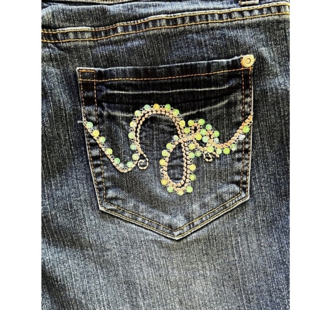Judy Blue Jeans with Embellishments - Picture 7 of 8